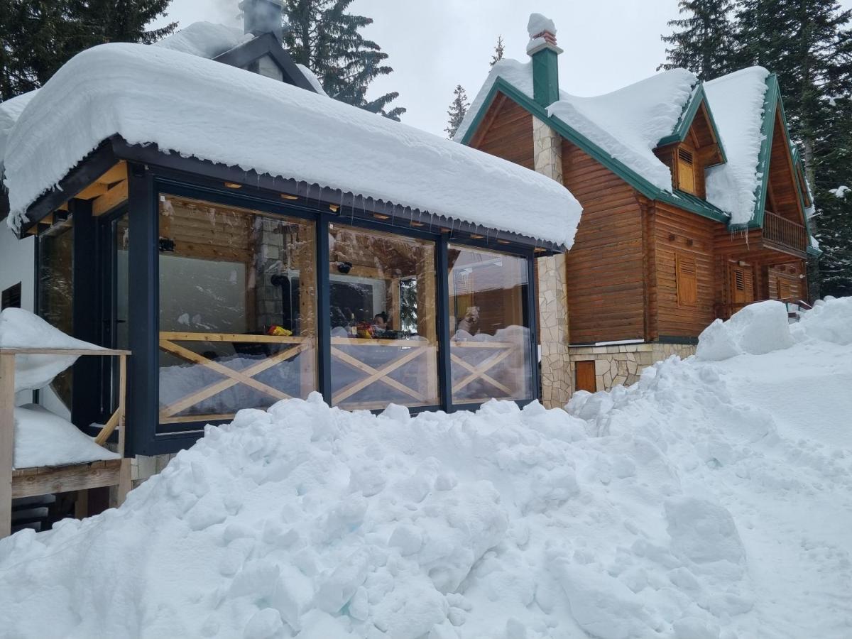 Black Lake Chalet Žabljak エクステリア 写真