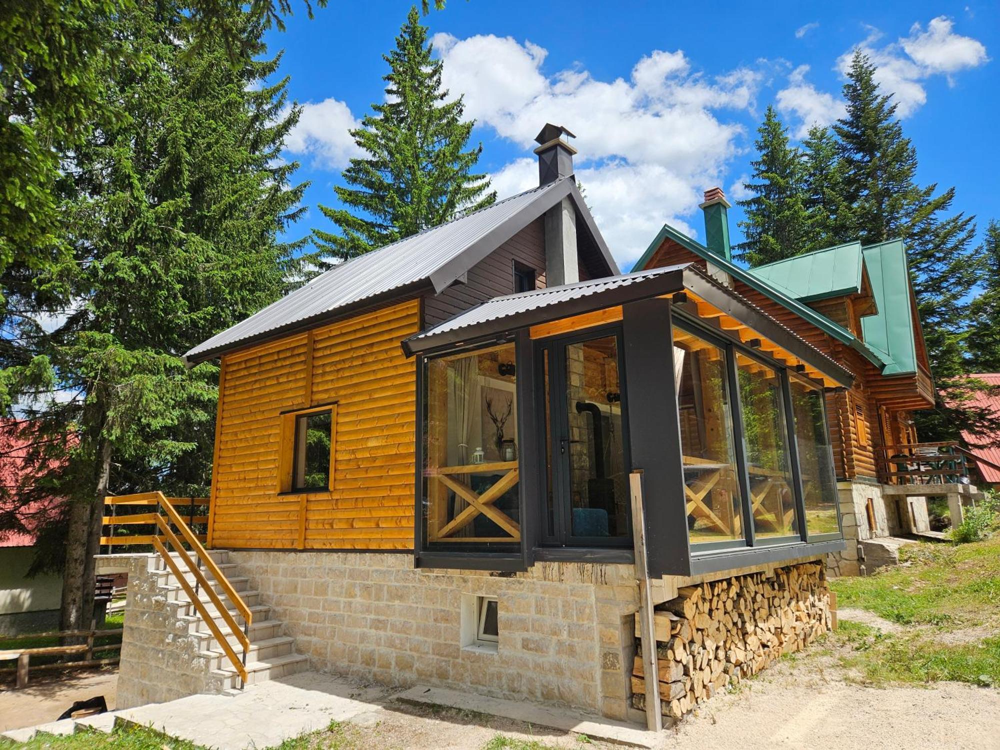 Black Lake Chalet Žabljak エクステリア 写真