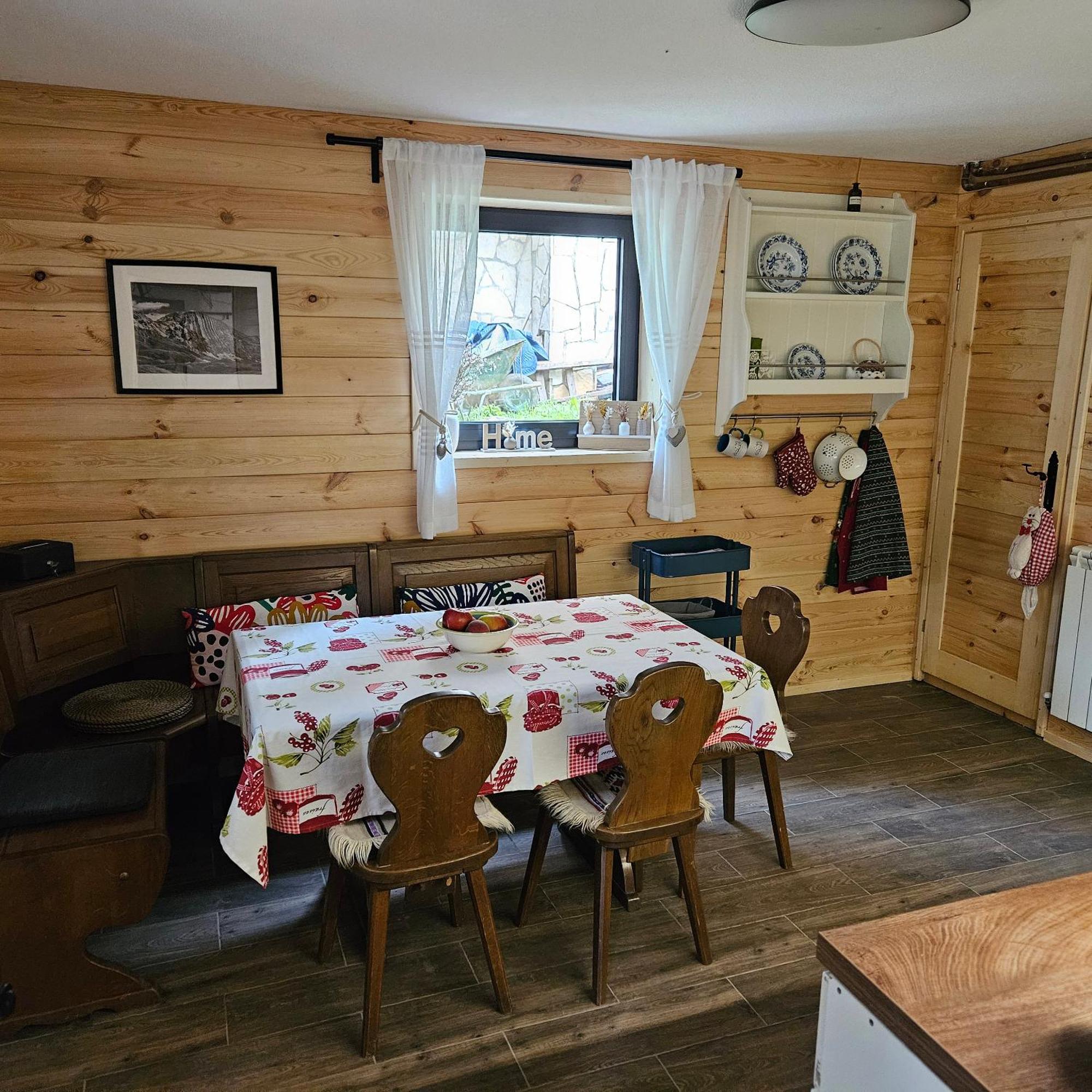 Black Lake Chalet Žabljak エクステリア 写真