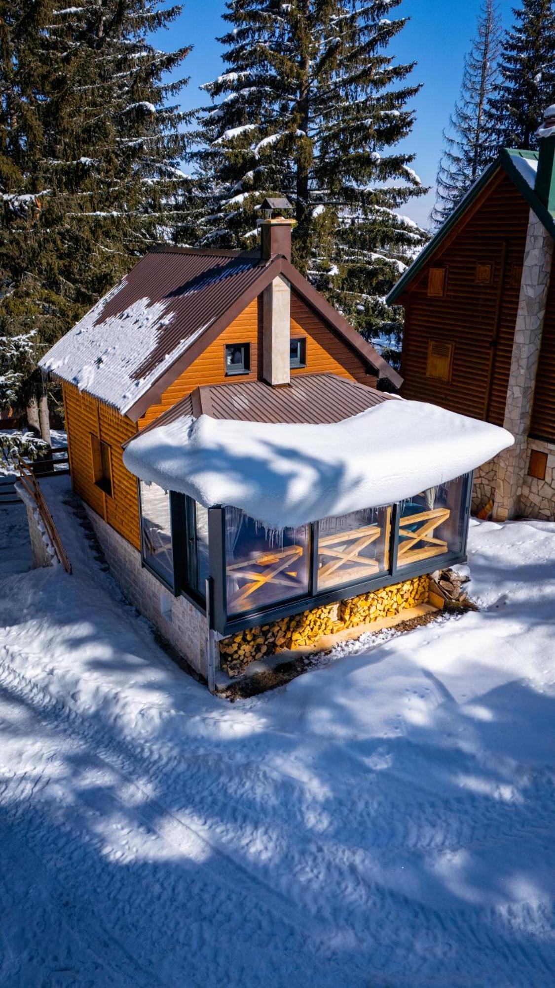 Black Lake Chalet Žabljak エクステリア 写真