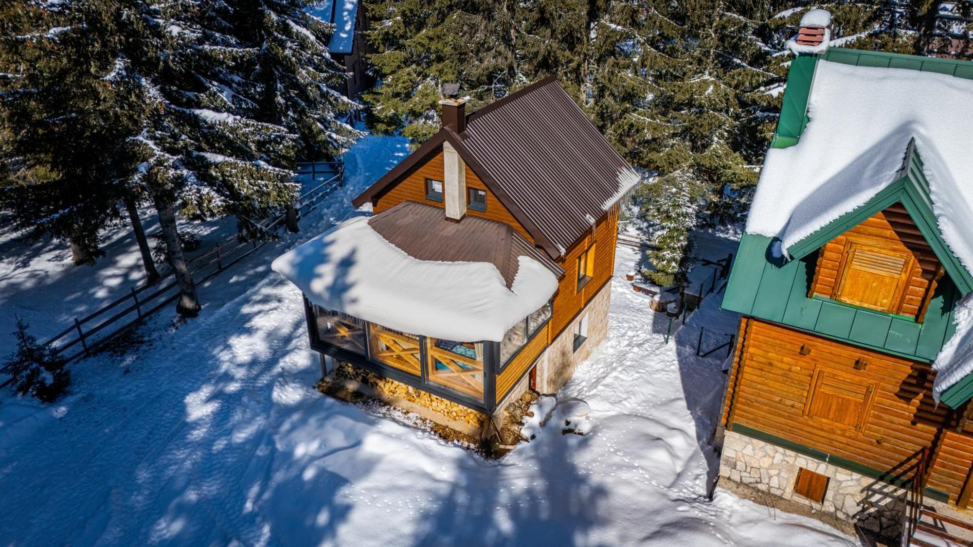 Black Lake Chalet Žabljak エクステリア 写真